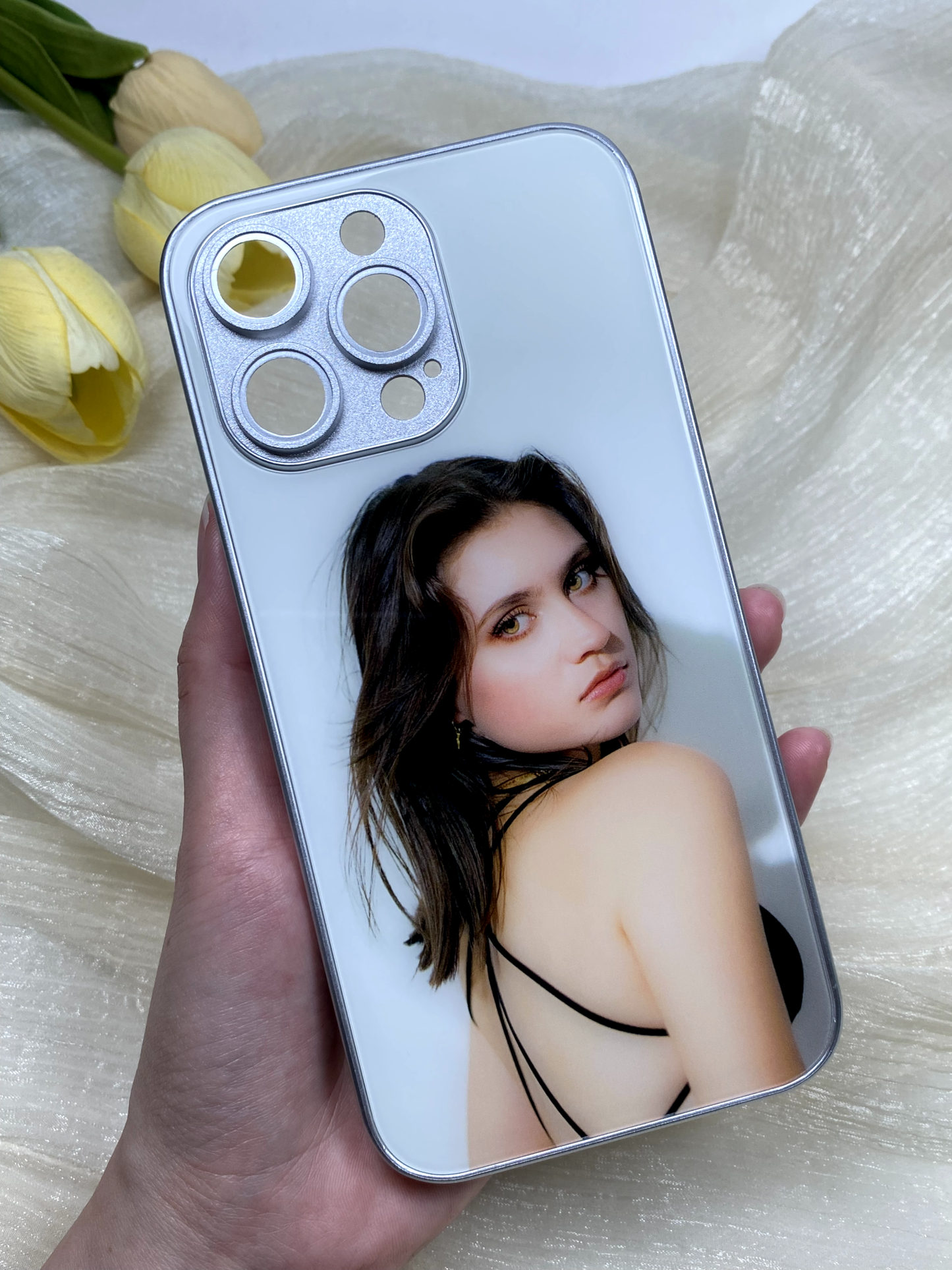 Guarde com carinho os momentos mais emocionantes do seu cão – Personalize a capa do seu telemóvel com a sua fotografia!