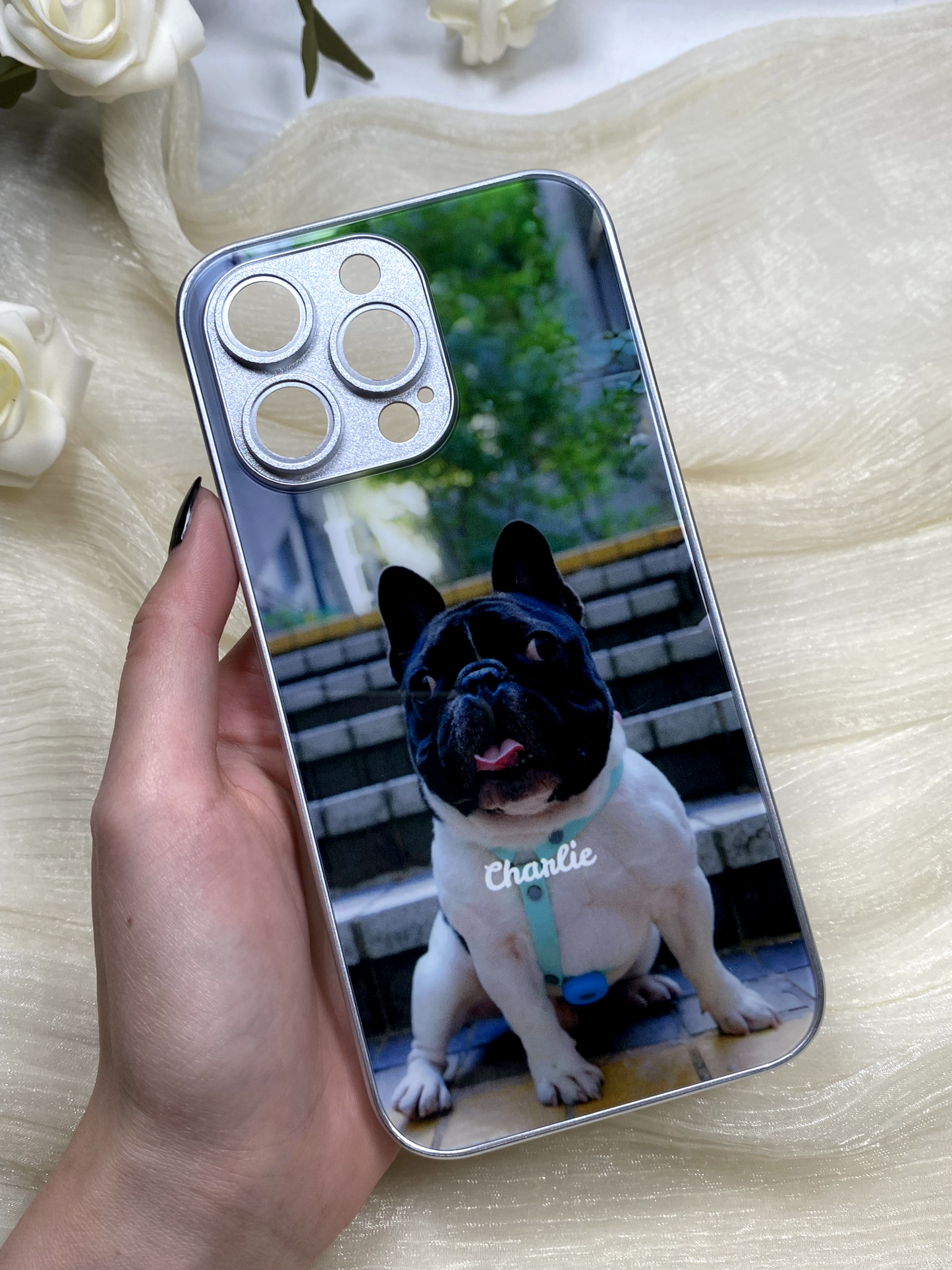 Guarde com carinho os momentos mais emocionantes do seu cão – Personalize a capa do seu telemóvel com a sua fotografia!