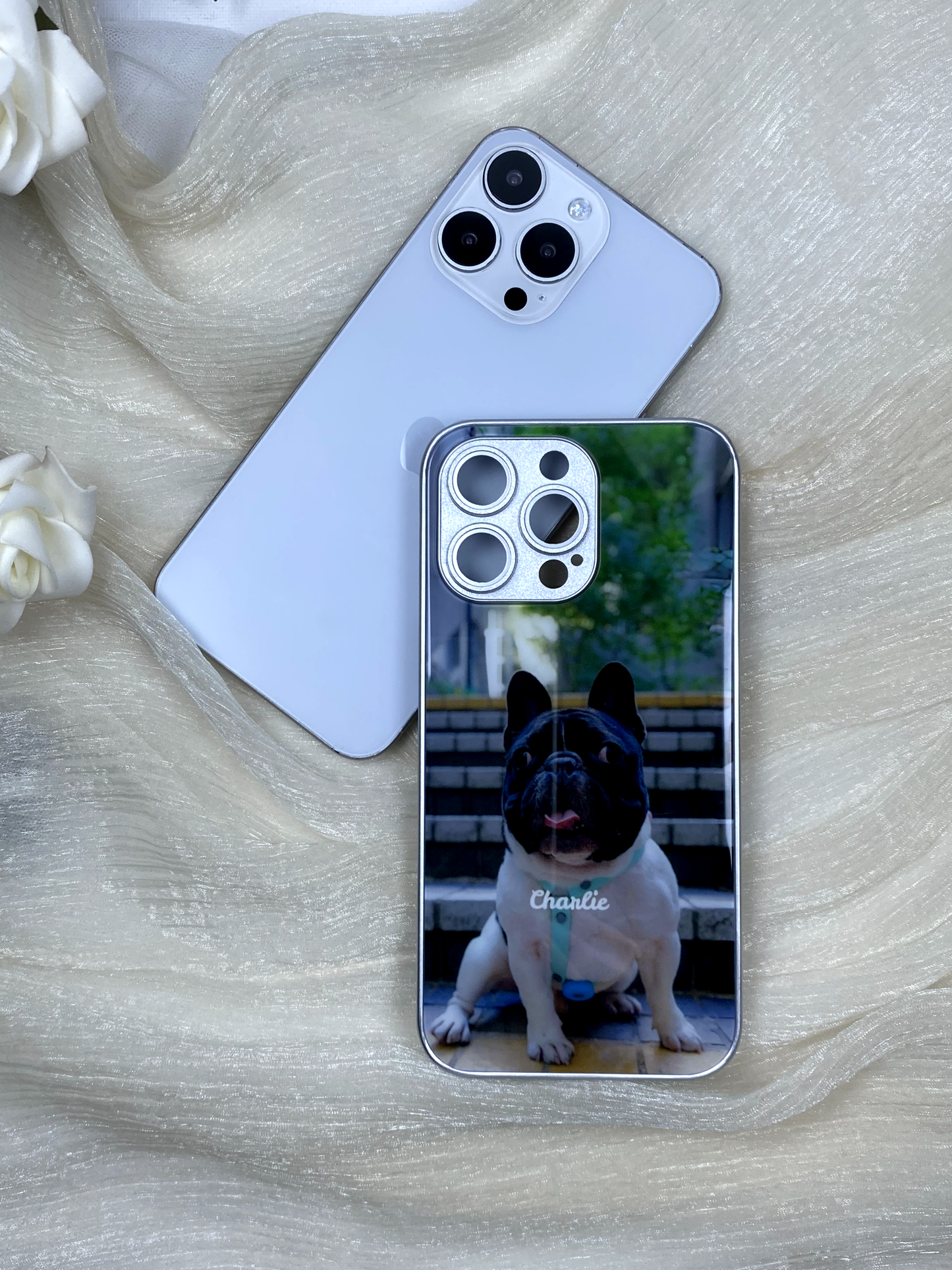 Guarde com carinho os momentos mais emocionantes do seu cão – Personalize a capa do seu telemóvel com a sua fotografia!