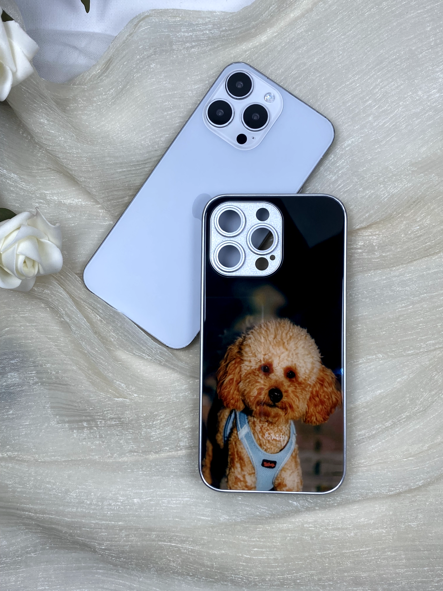 Guarde com carinho os momentos mais emocionantes do seu cão – Personalize a capa do seu telemóvel com a sua fotografia!