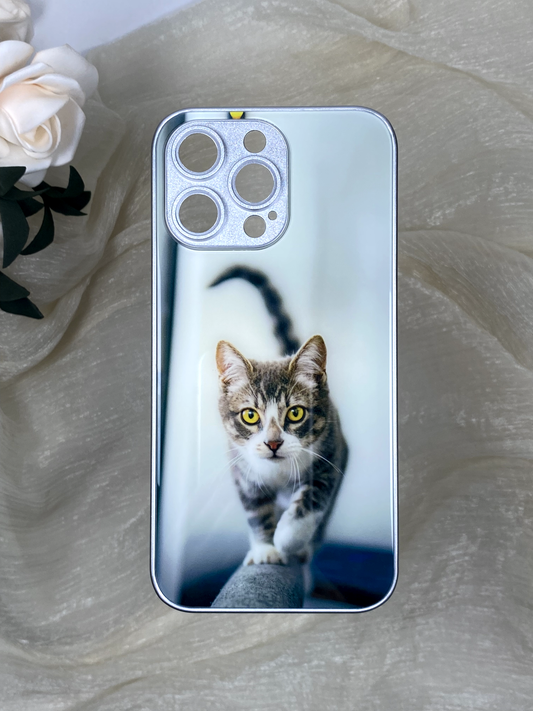 Bring Your Cat’s Personality to Life on Your Phone Case!
