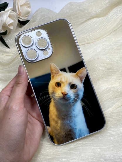 Dê um toque especial ao seu telemóvel com uma capa personalizada com o tema dos gatos!