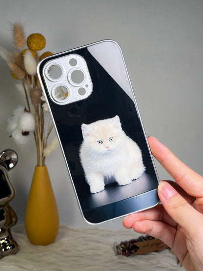 Dê um toque especial ao seu telemóvel com uma capa personalizada com o tema dos gatos!
