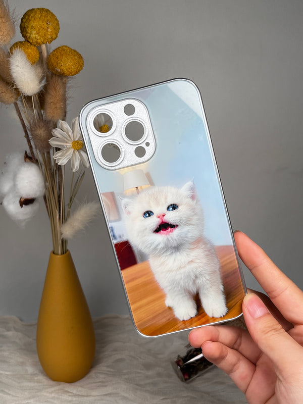Pawsitively Perfect: Custom Cat Phone Cases!