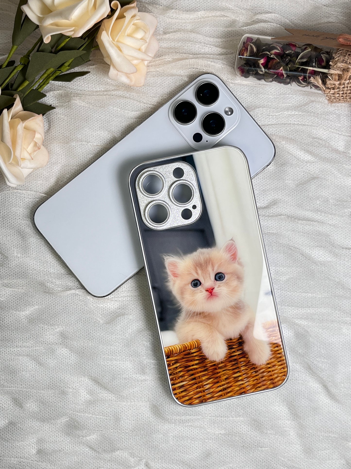 Capas para telemóvel incríveis com o tema gatos: Personalize com o seu amigo felino!