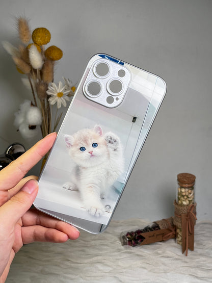 Dê um toque especial ao seu telemóvel com uma capa personalizada com o tema dos gatos!