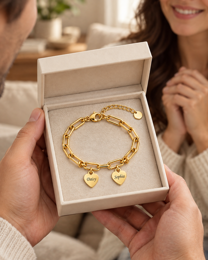 Personalized Heart Charm Bracelet with Custom Names – A Gift Full of Love