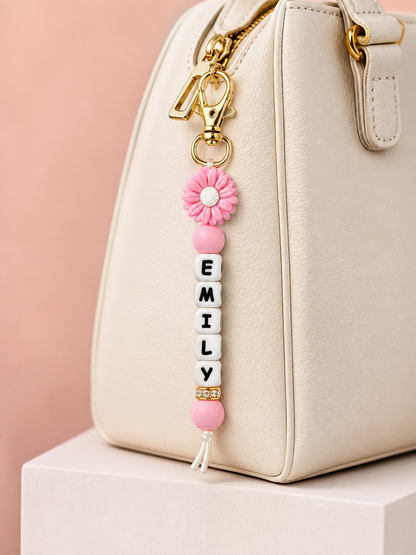 Personalized Name Daisy Keychain – Custom Letter Bead Bag Charm