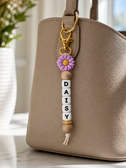 Personalized Name Daisy Keychain – Custom Letter Bead Bag Charm